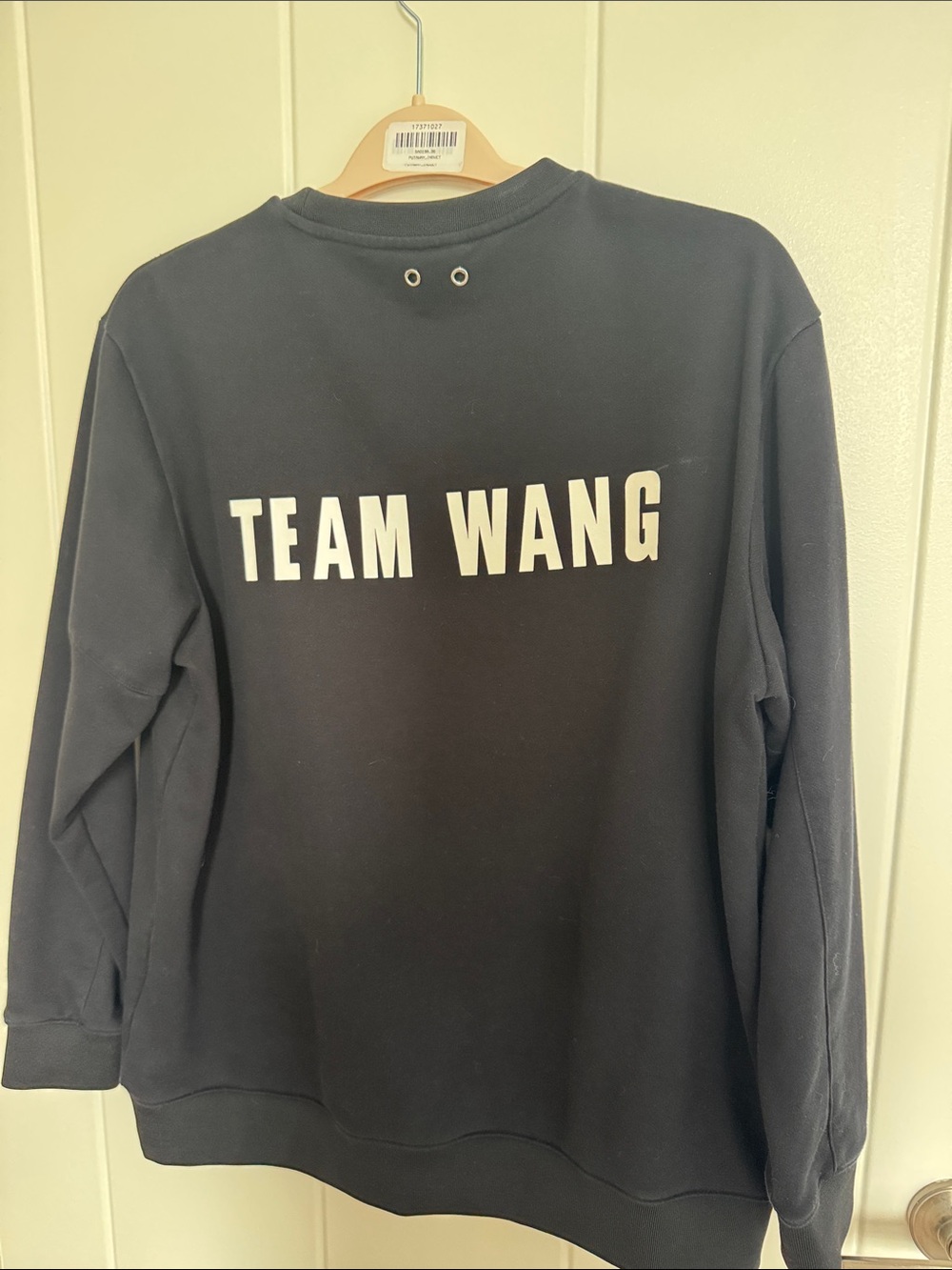 Jackson Wang official Team Wang sweatshirt - Picture 3 of 5